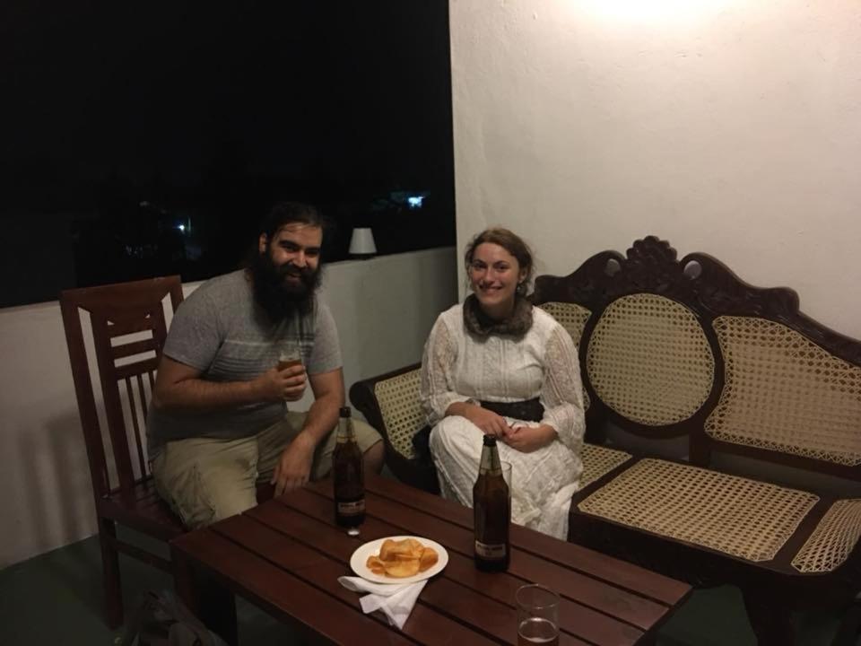 Like Mike Tourist Guest House & Restaurant Негомбо Екстериор снимка