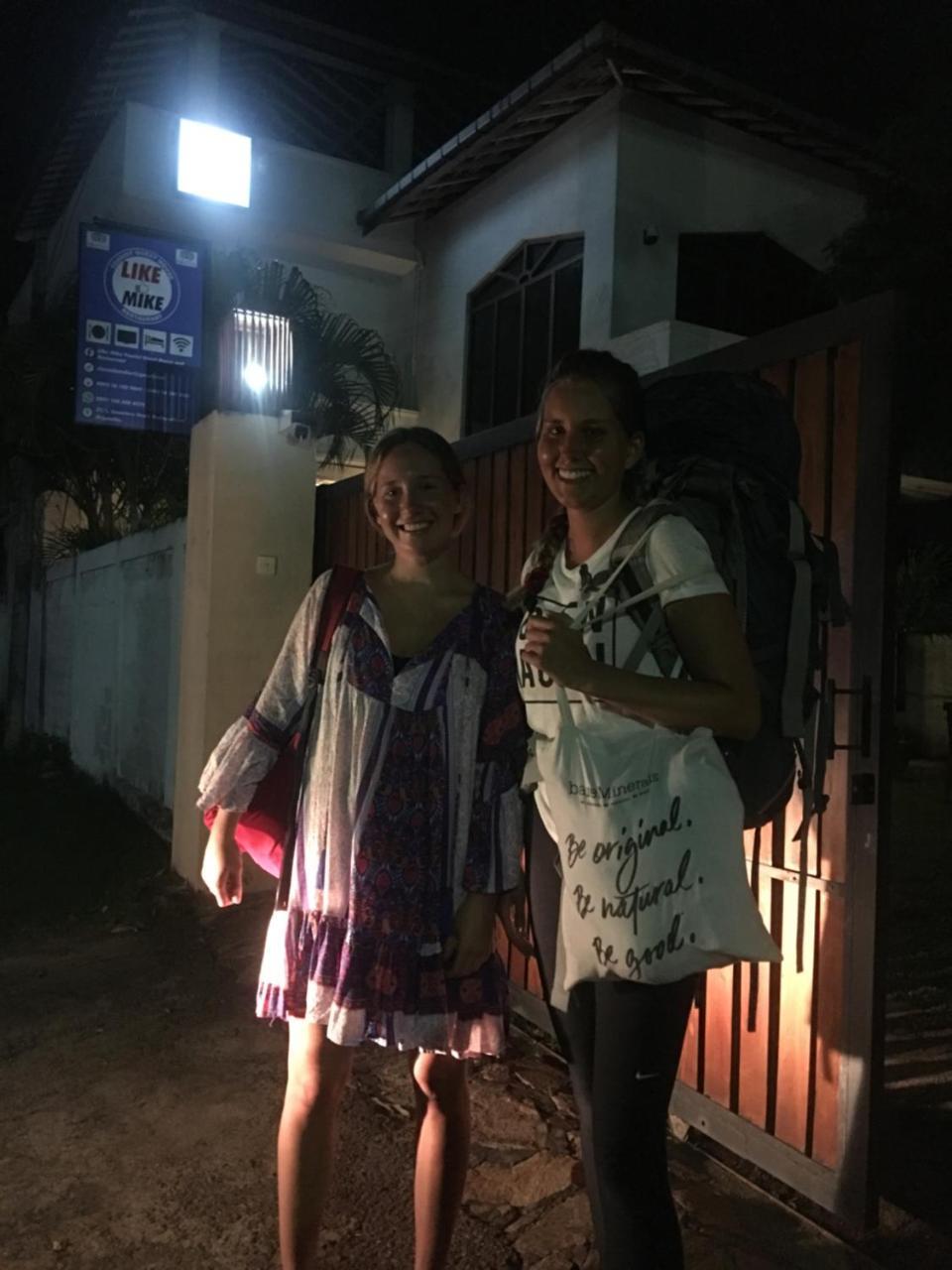 Like Mike Tourist Guest House & Restaurant Негомбо Екстериор снимка